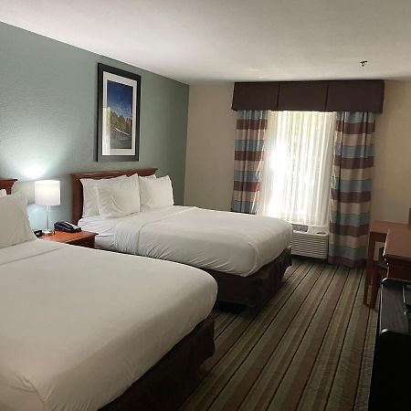 Holiday Inn Express & Suites Salamanca, An Ihg Hotel Экстерьер фото