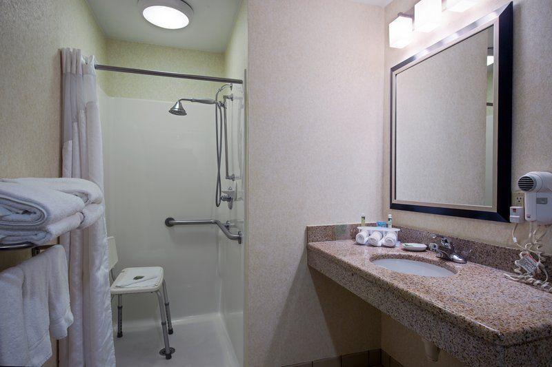 Holiday Inn Express & Suites Salamanca, An Ihg Hotel Экстерьер фото
