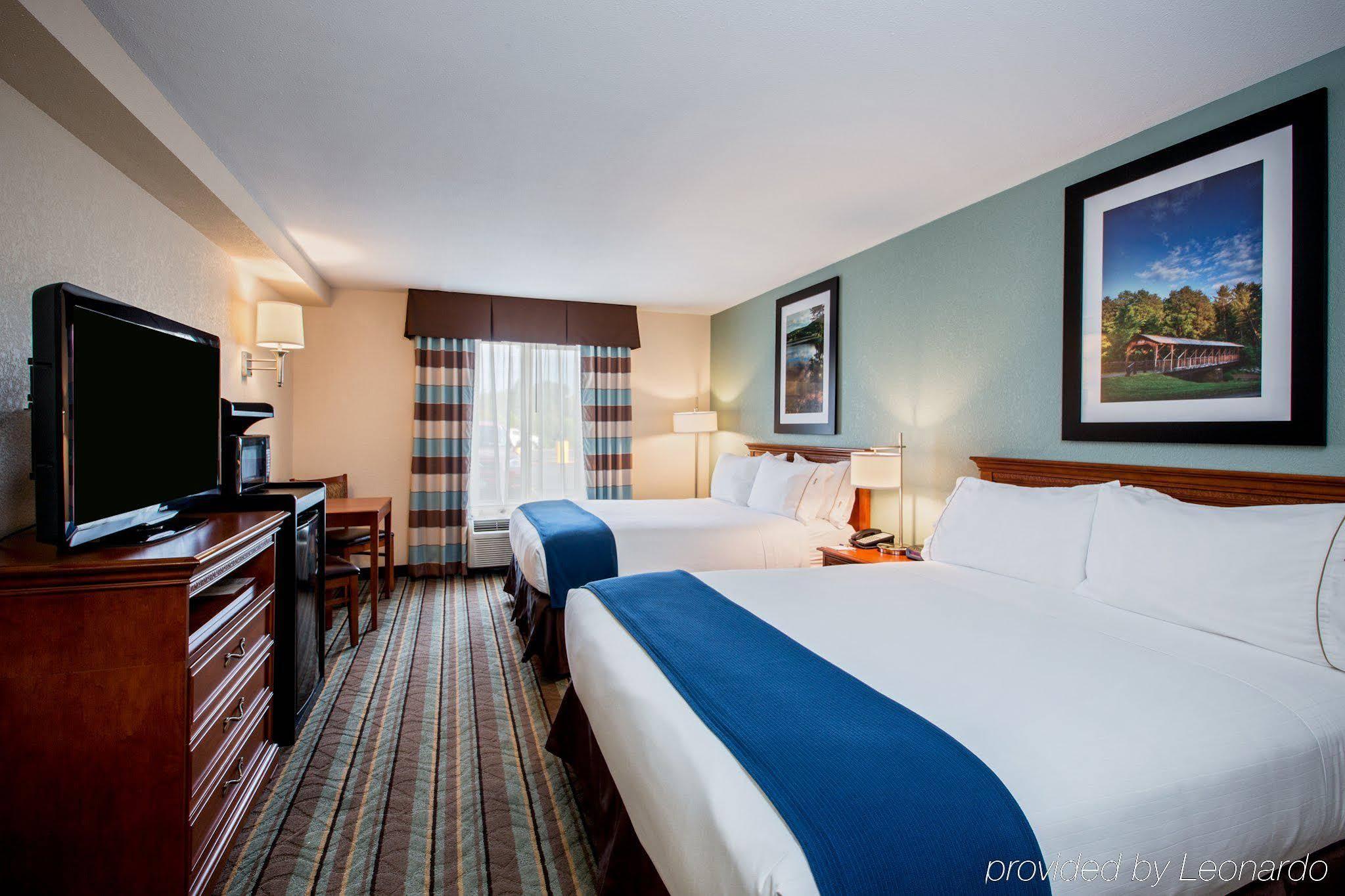 Holiday Inn Express & Suites Salamanca, An Ihg Hotel Экстерьер фото