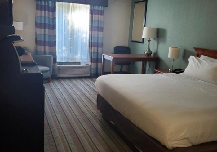 Holiday Inn Express & Suites Salamanca, An Ihg Hotel Экстерьер фото