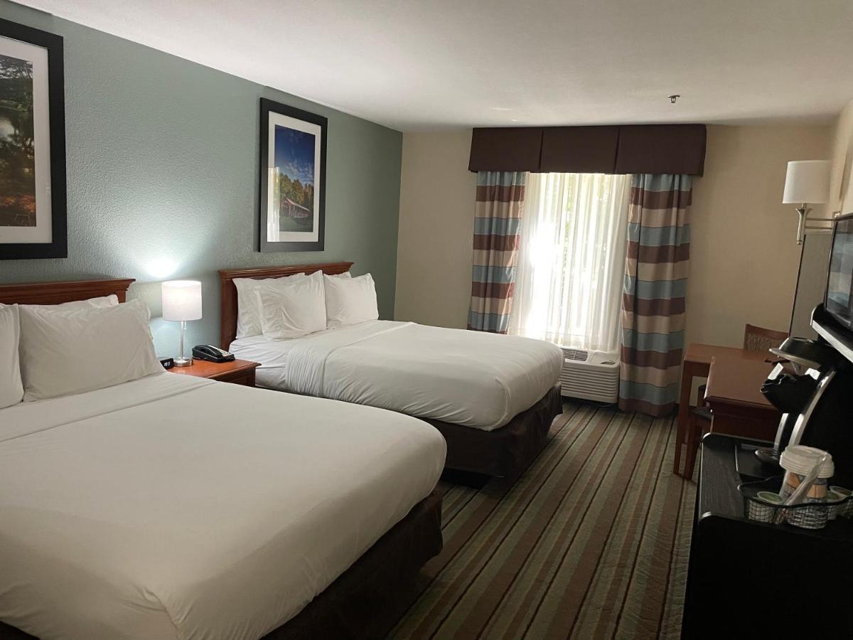 Holiday Inn Express & Suites Salamanca, An Ihg Hotel Экстерьер фото