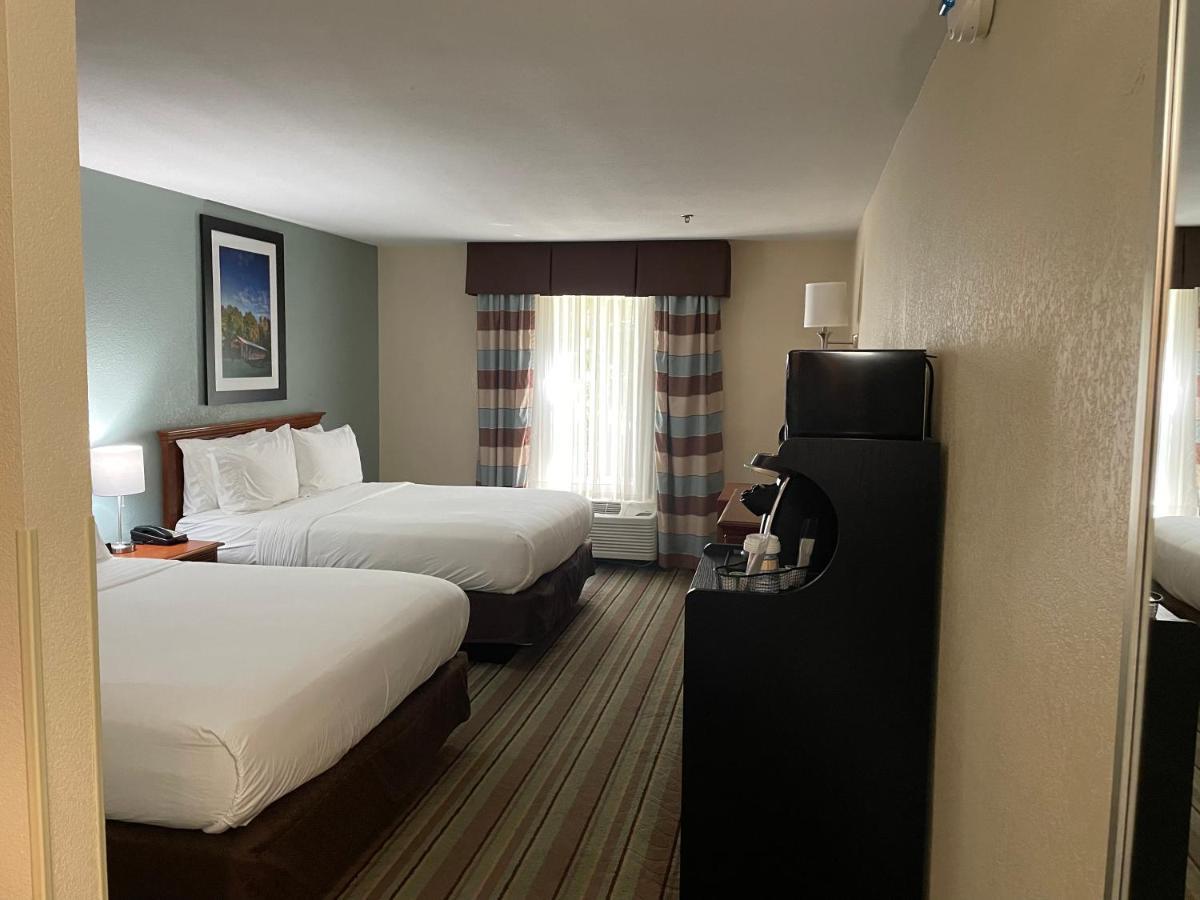 Holiday Inn Express & Suites Salamanca, An Ihg Hotel Экстерьер фото